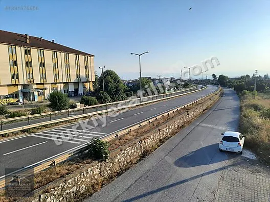 SAKARYA HENDEK BAYRAKTEPE MH. SATILIK IMARLI ARSA 1393 M2