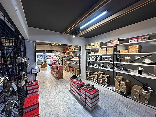 MERİÇ ÇAYRAK'TAN ÇARŞI MERKEZİNDE 140 M2 SATILIK KÖŞE DÜKKAN